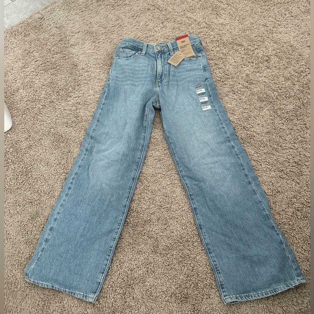 Levi jeans